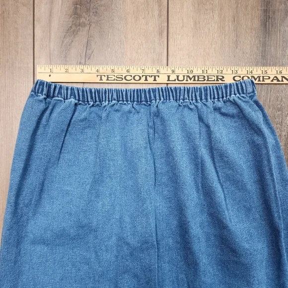 Denim&Co A line denim skirt with floral print size Large - Picture 8 of 9